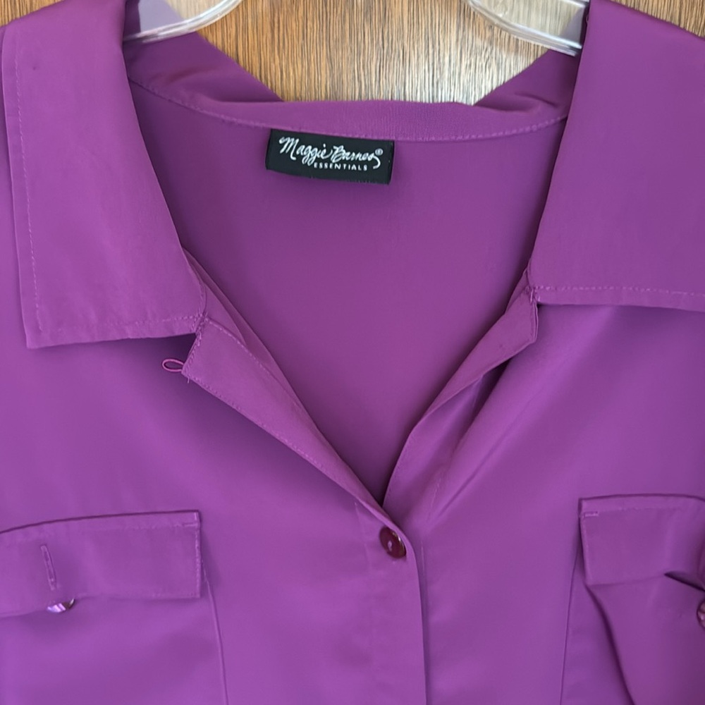NWOT Women’s 3X Maggie Barnes Essentials Purple Button front Blouse with Pockets - Picture 3 of 5